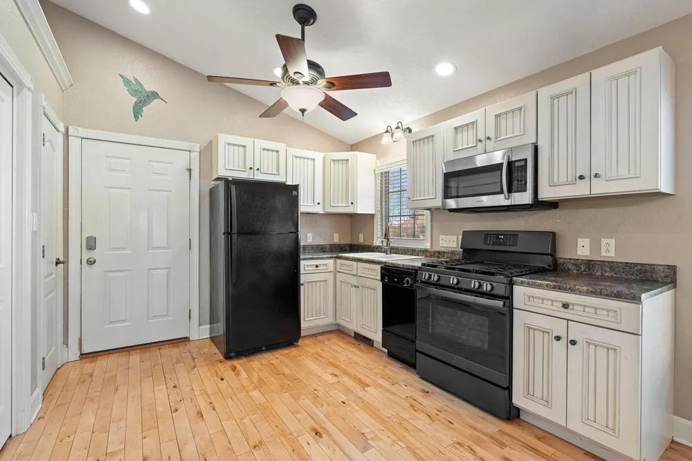 4100 East Drive Knox, IN 46534