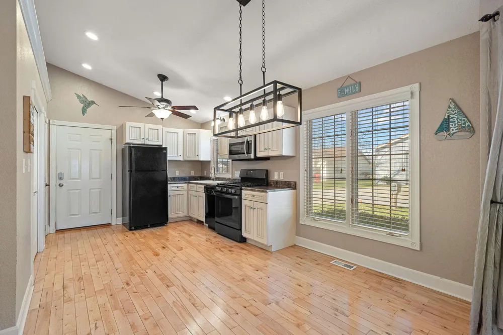 4100 East Drive Knox, IN 46534