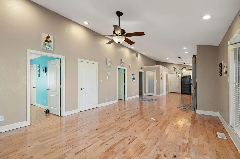 4100 East Drive Knox, IN 46534
