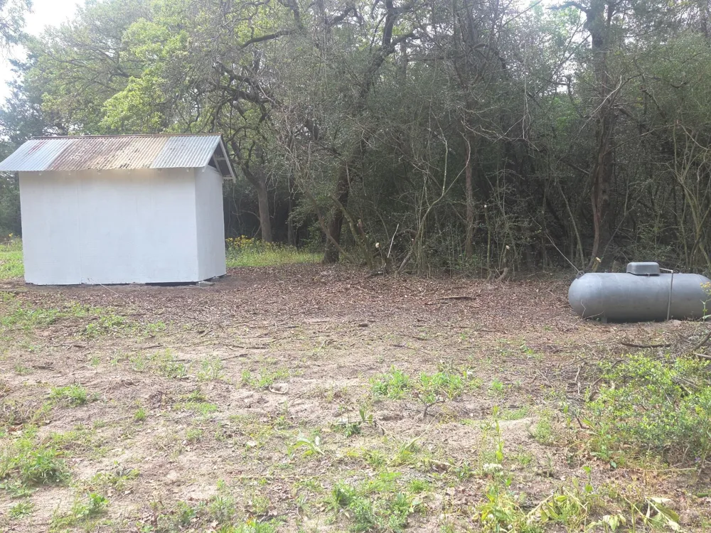 Coyote Run Lane Carmine, TX 78932