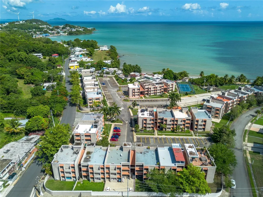 Cala de Hucares CARR 3 KM 66.7 #B-208 Naguabo, PR 00718