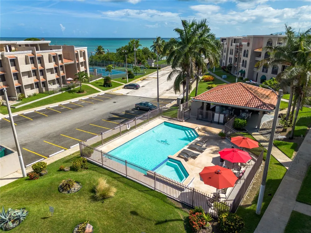 Cala de Hucares CARR 3 KM 66.7 #B-208 Naguabo, PR 00718