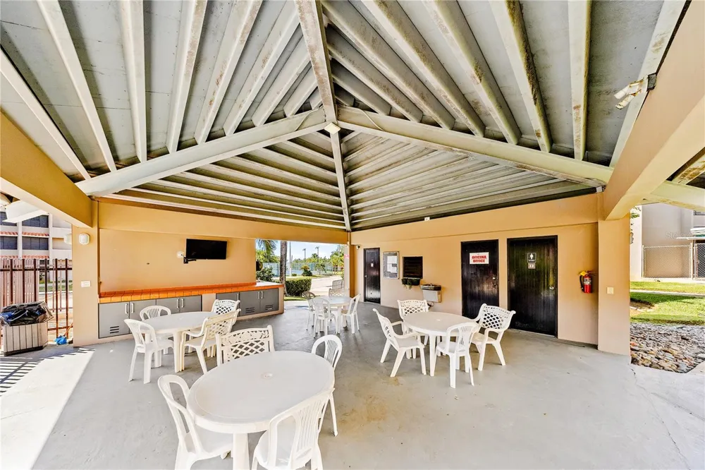 Cala de Hucares CARR 3 KM 66.7 #B-208 Naguabo, PR 00718