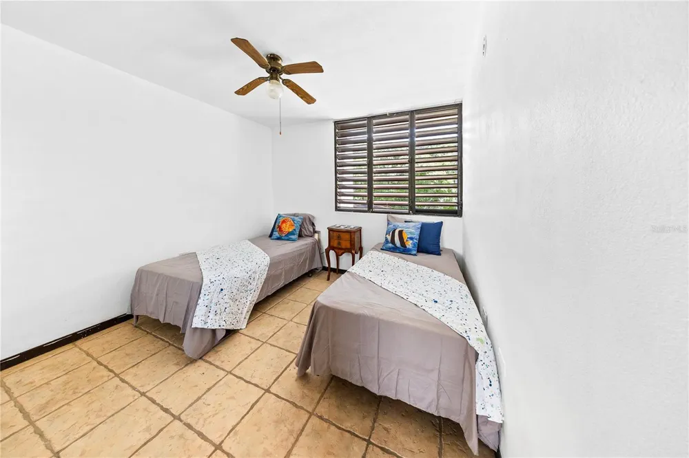 Cala de Hucares CARR 3 KM 66.7 #B-208 Naguabo, PR 00718