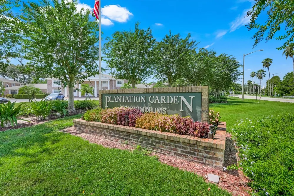 4224 LAKE UNDERHILL ROAD #8B8 Orlando, FL 32803