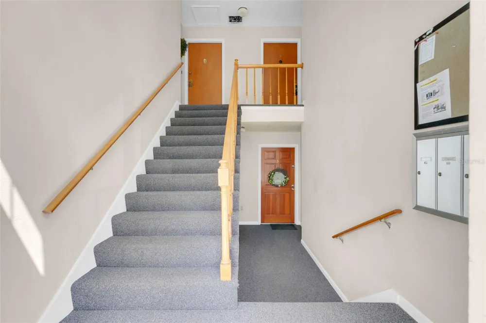 4224 LAKE UNDERHILL ROAD #8B8 Orlando, FL 32803