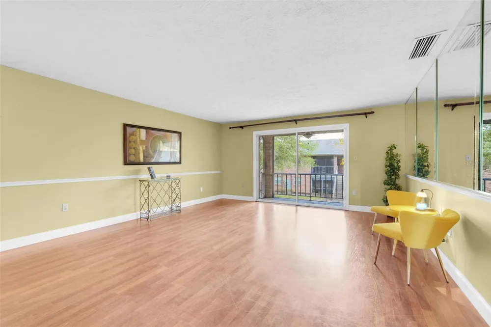 4224 LAKE UNDERHILL ROAD #8B8 Orlando, FL 32803