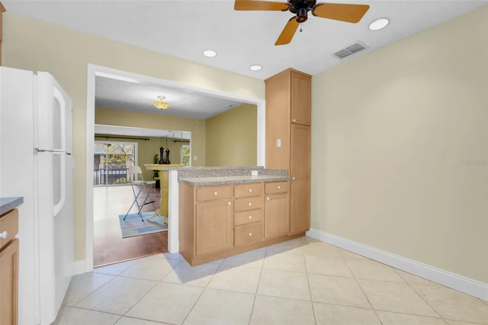 4224 LAKE UNDERHILL ROAD #8B8 Orlando, FL 32803