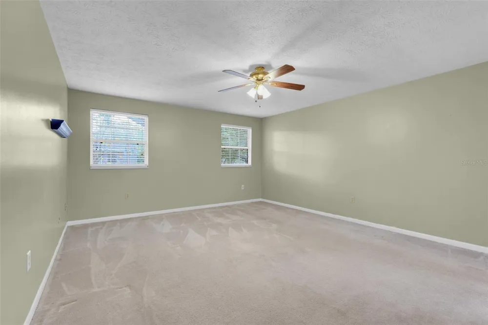 4224 LAKE UNDERHILL ROAD #8B8 Orlando, FL 32803