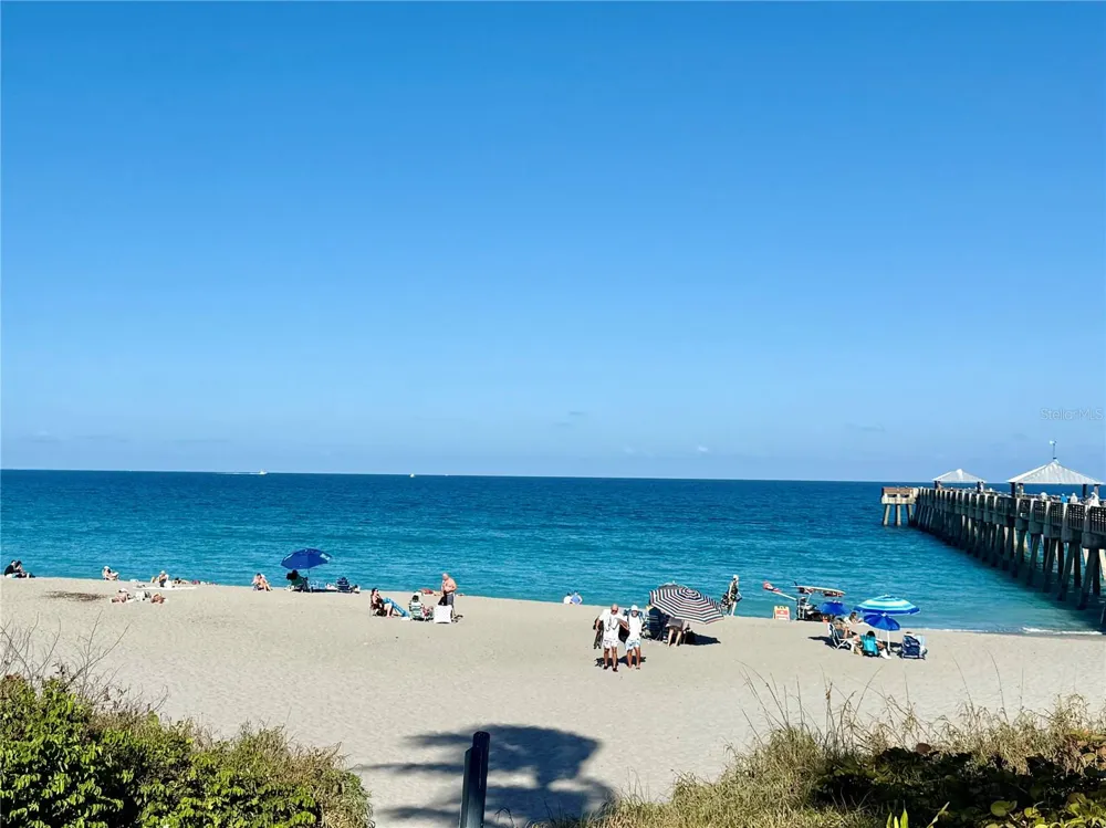 915 BAY COLONY DRIVE S #S Juno Beach, FL 33408