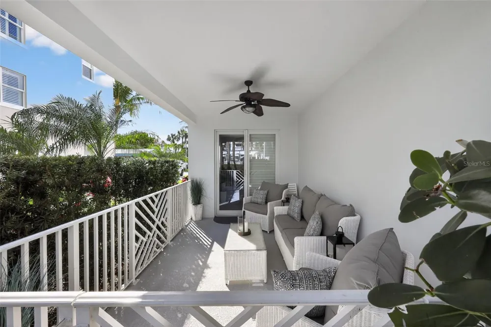 915 BAY COLONY DRIVE S #S Juno Beach, FL 33408