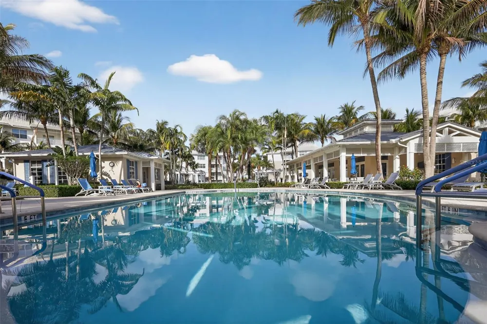 915 BAY COLONY DRIVE S #S Juno Beach, FL 33408