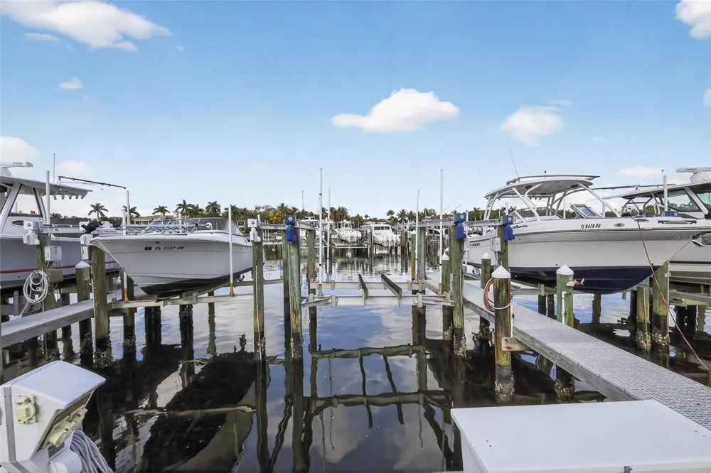 915 BAY COLONY DRIVE S #S Juno Beach, FL 33408