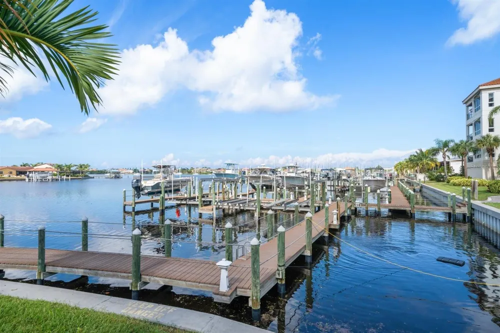 1030 BELLASOL WAY #3201 Apollo Beach, FL 33572