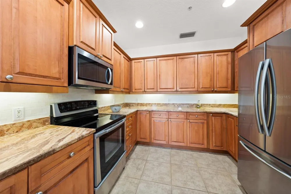 1030 BELLASOL WAY #3201 Apollo Beach, FL 33572