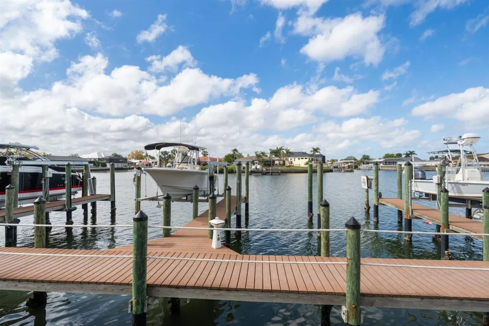 1030 BELLASOL WAY #3201 Apollo Beach, FL 33572