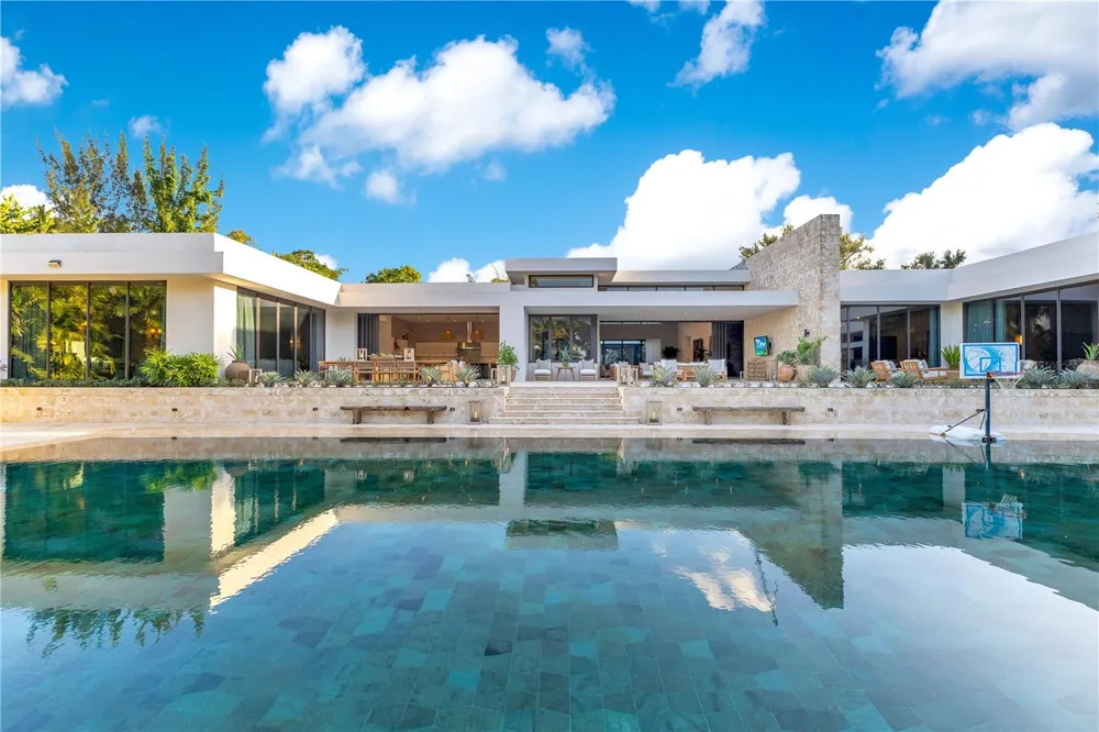 17 DORADO BEACH ESTATES Dorado, PR 00646