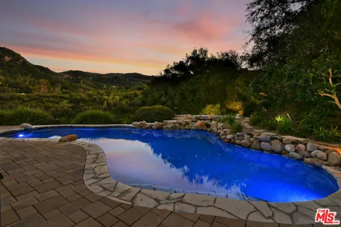 2317 Sierra Creek Road