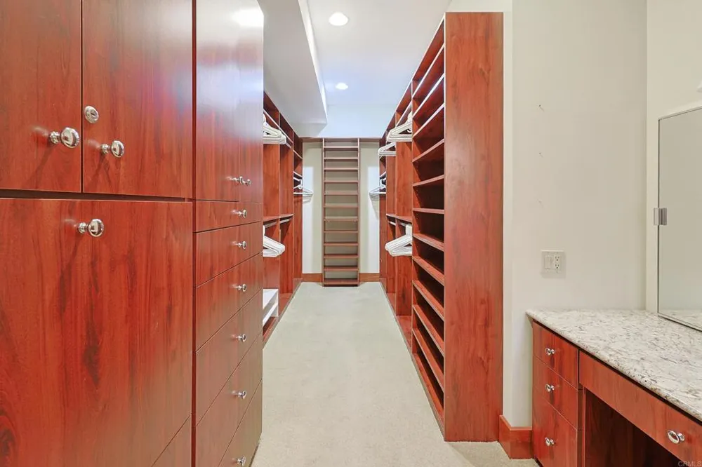 1027 Encino Coronado, CA 92118