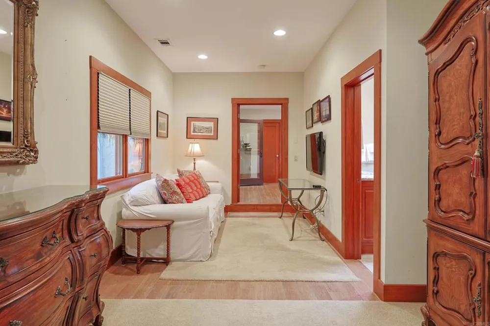 1027 Encino Coronado, CA 92118