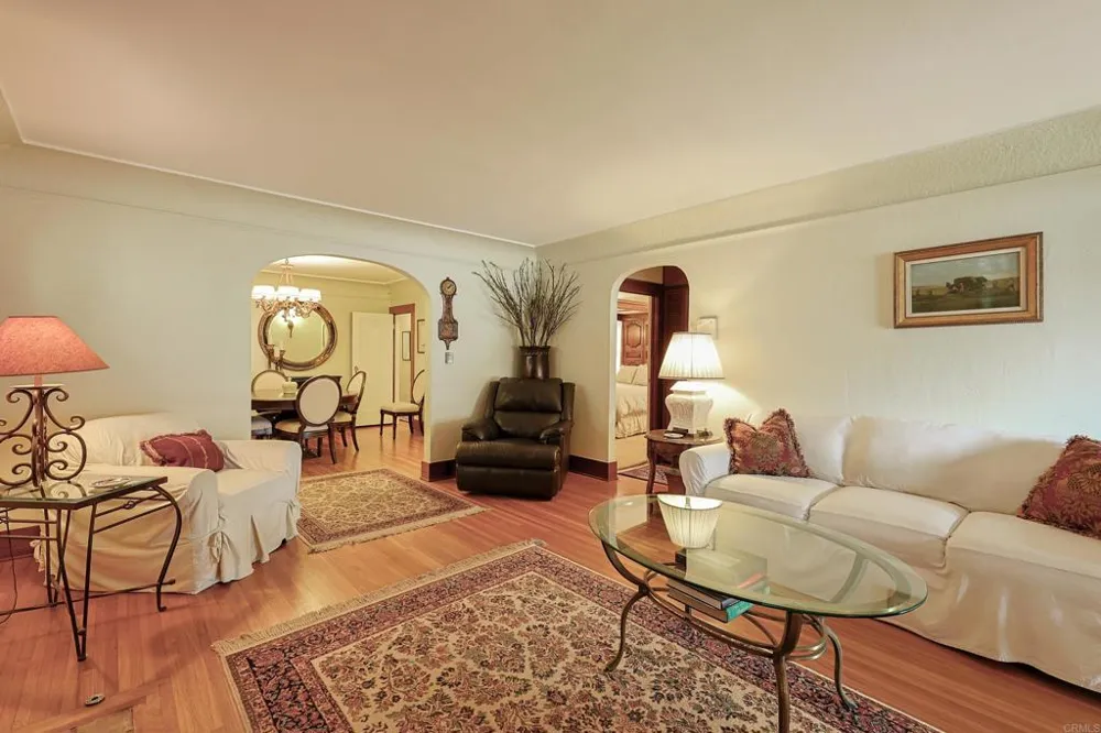 1027 Encino Coronado, CA 92118