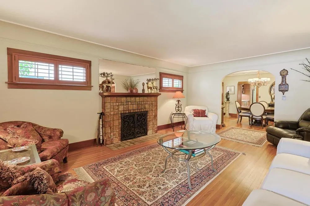 1027 Encino Coronado, CA 92118