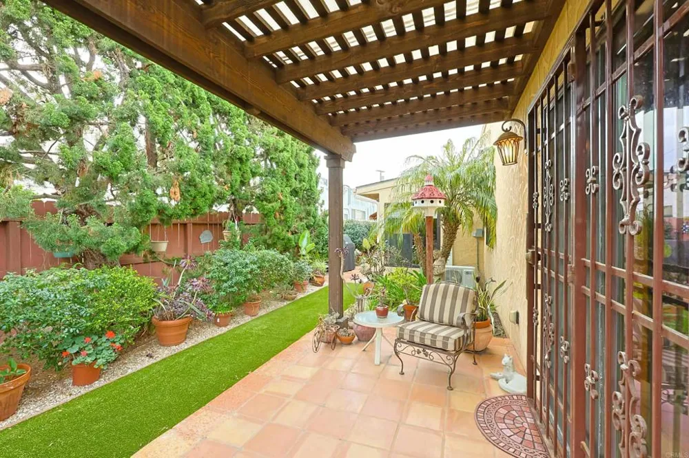 1027 Encino Coronado, CA 92118