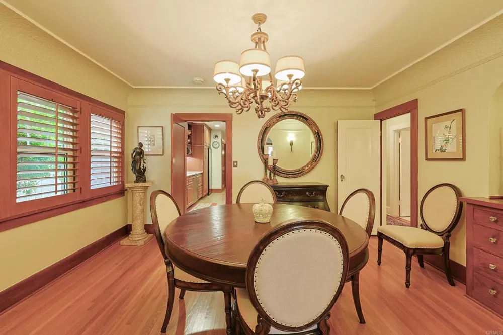 1027 Encino Coronado, CA 92118