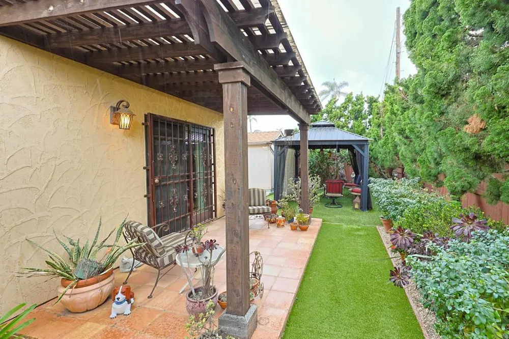 1027 Encino Coronado, CA 92118