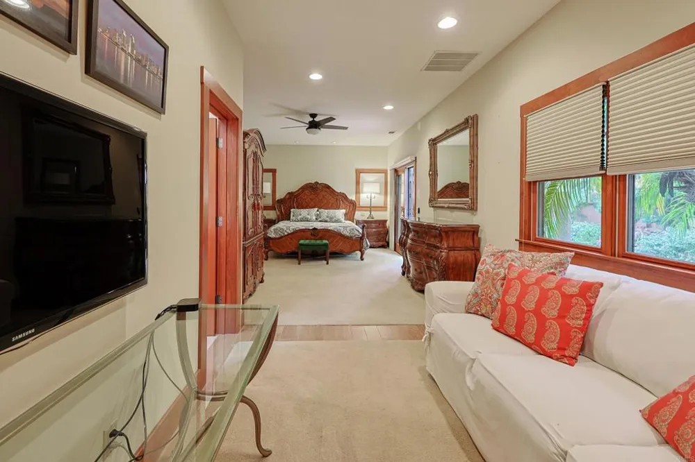 1027 Encino Coronado, CA 92118