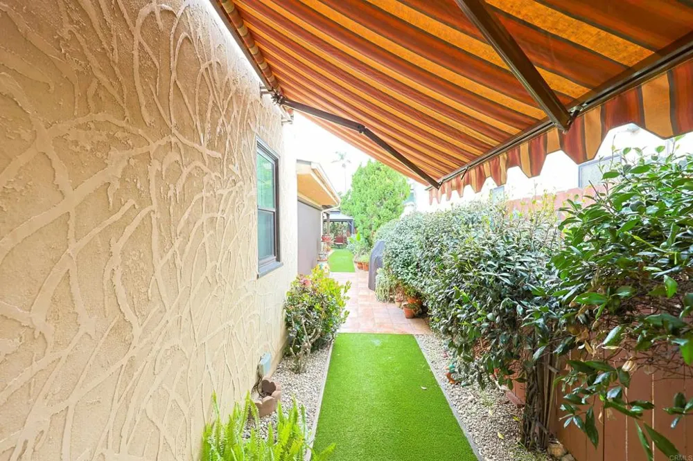 1027 Encino Coronado, CA 92118