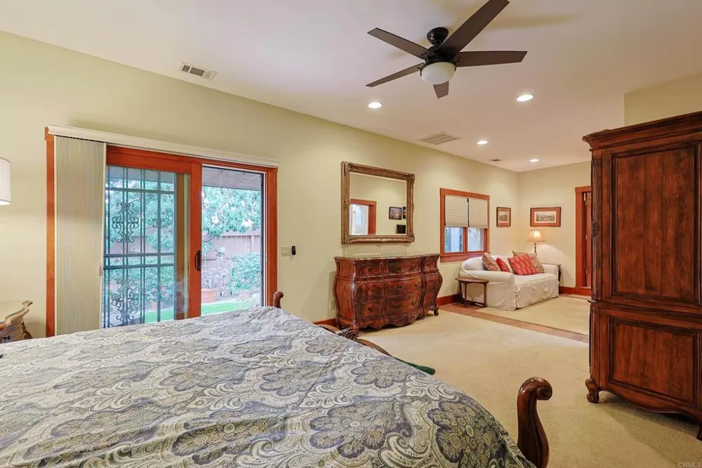 1027 Encino Coronado, CA 92118