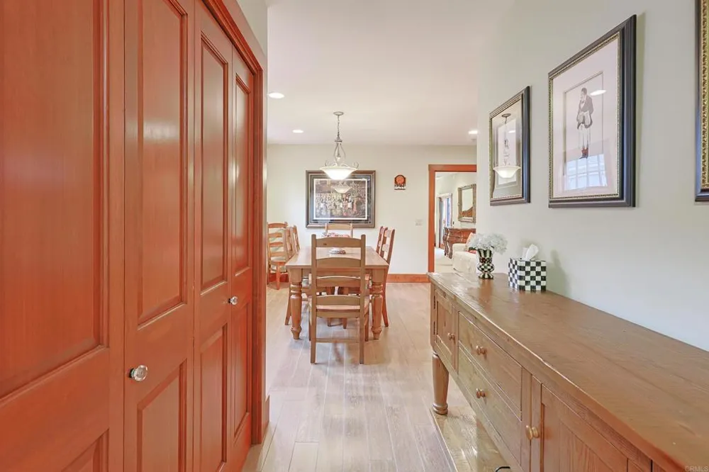 1027 Encino Coronado, CA 92118
