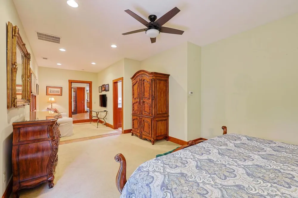 1027 Encino Coronado, CA 92118