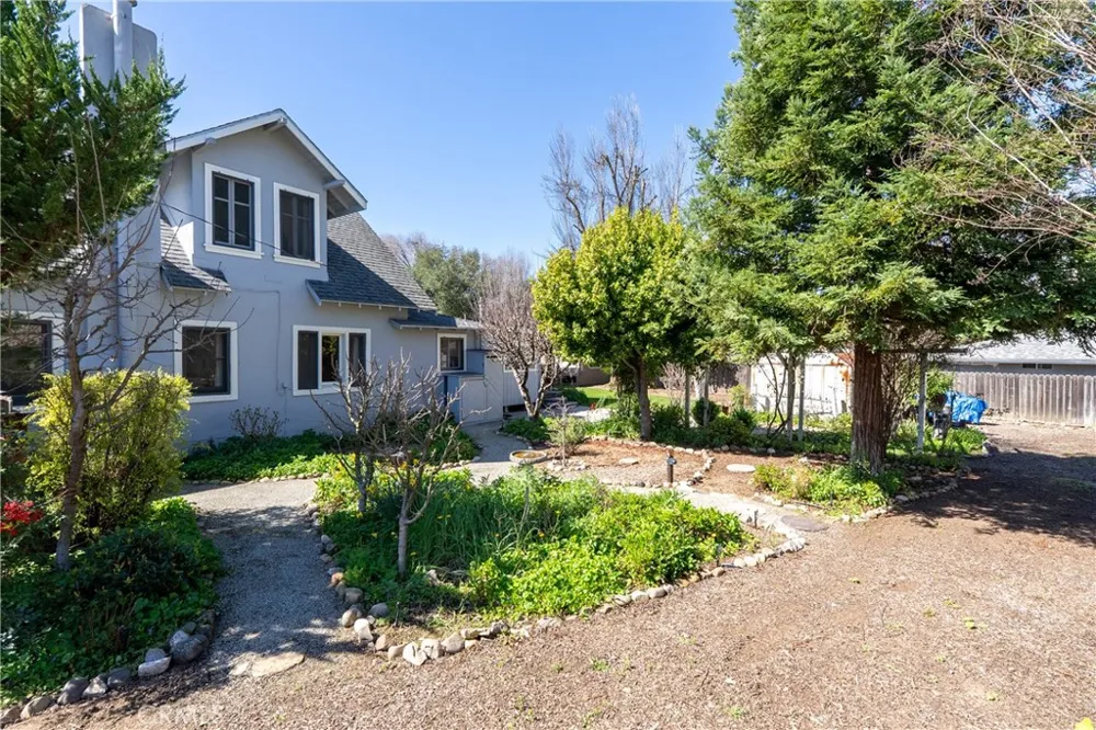 6390 Navajoa Atascadero, CA 93422