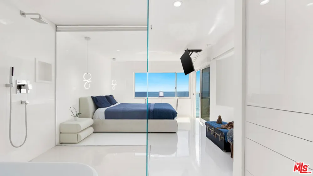 22548 Pacific Coast Highway #203 Malibu, CA 90265