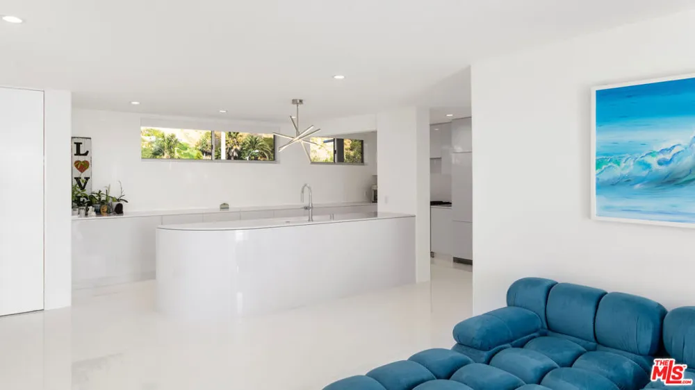 22548 Pacific Coast Highway #203 Malibu, CA 90265