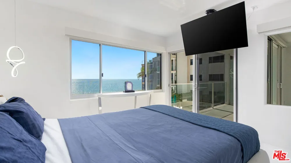 22548 Pacific Coast Highway #203 Malibu, CA 90265