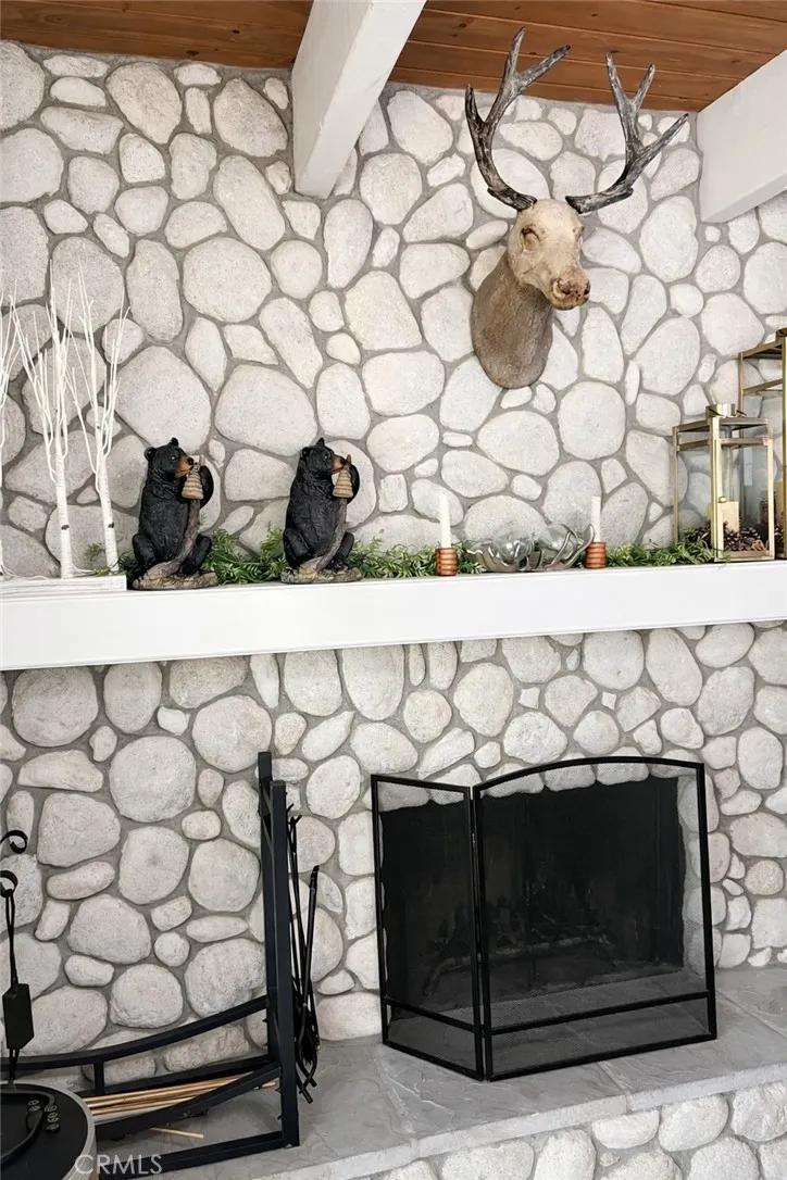 27313 Pinewood Lake Arrowhead, CA 92352