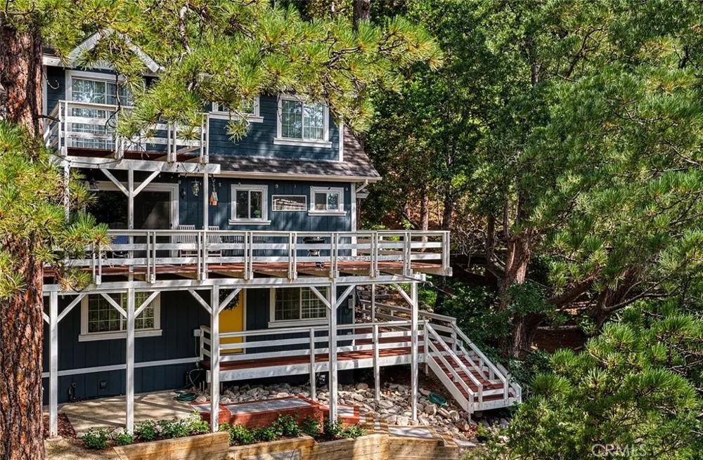 27313 Pinewood Lake Arrowhead, CA 92352