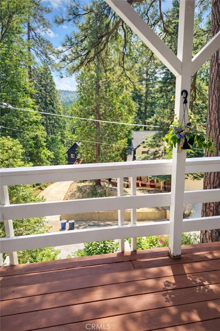 27313 Pinewood Lake Arrowhead, CA 92352