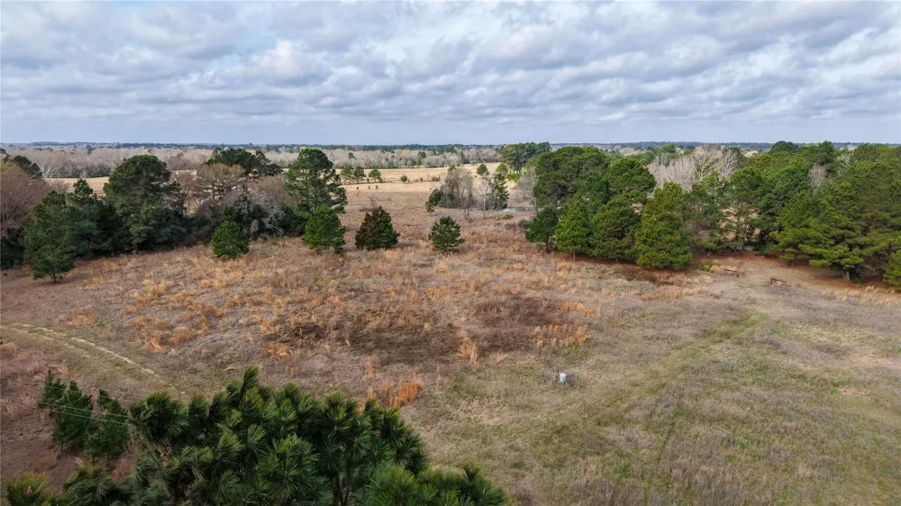 39 County Road 122 Centerville, TX 75833