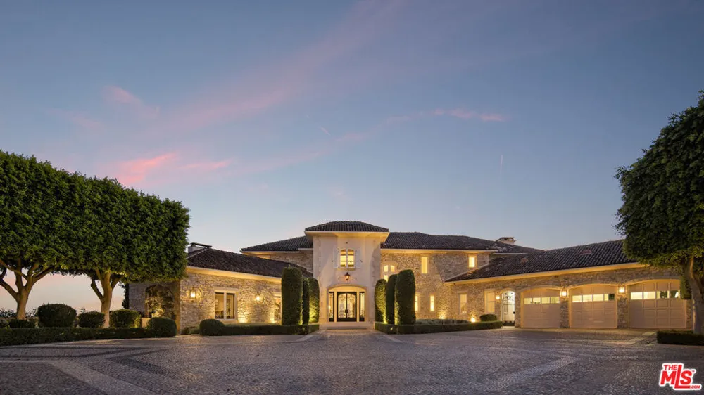 2911 Antelo View Drive Los Angeles, CA 90077