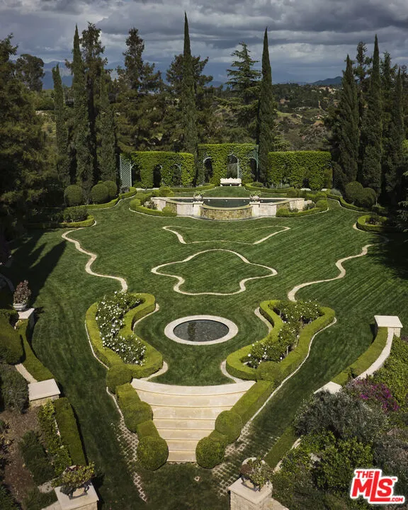 2911 Antelo View Drive Los Angeles, CA 90077