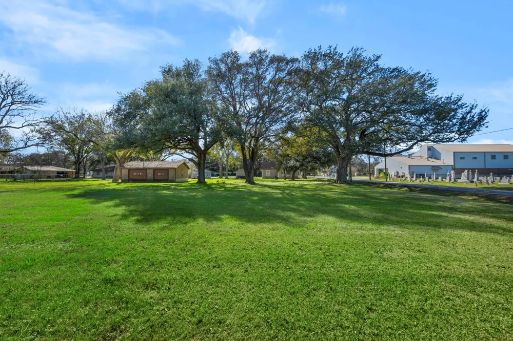 9310 Main Street Needville, TX 77461