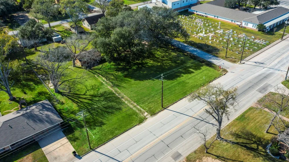 9310 Main Street Needville, TX 77461