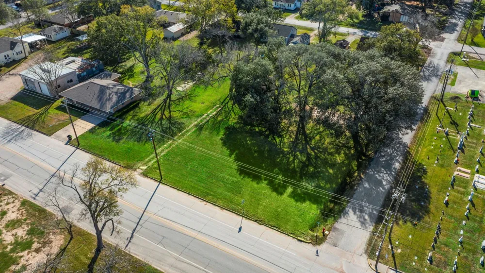9310 Main Street Needville, TX 77461