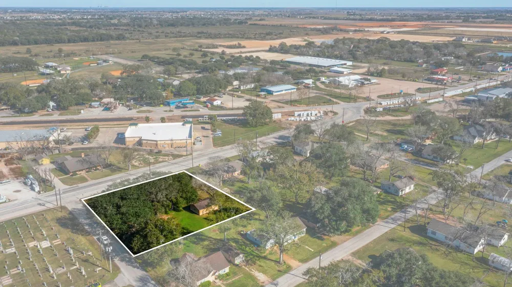 9310 Main Street Needville, TX 77461