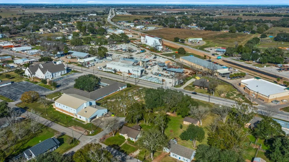 9310 Main Street Needville, TX 77461