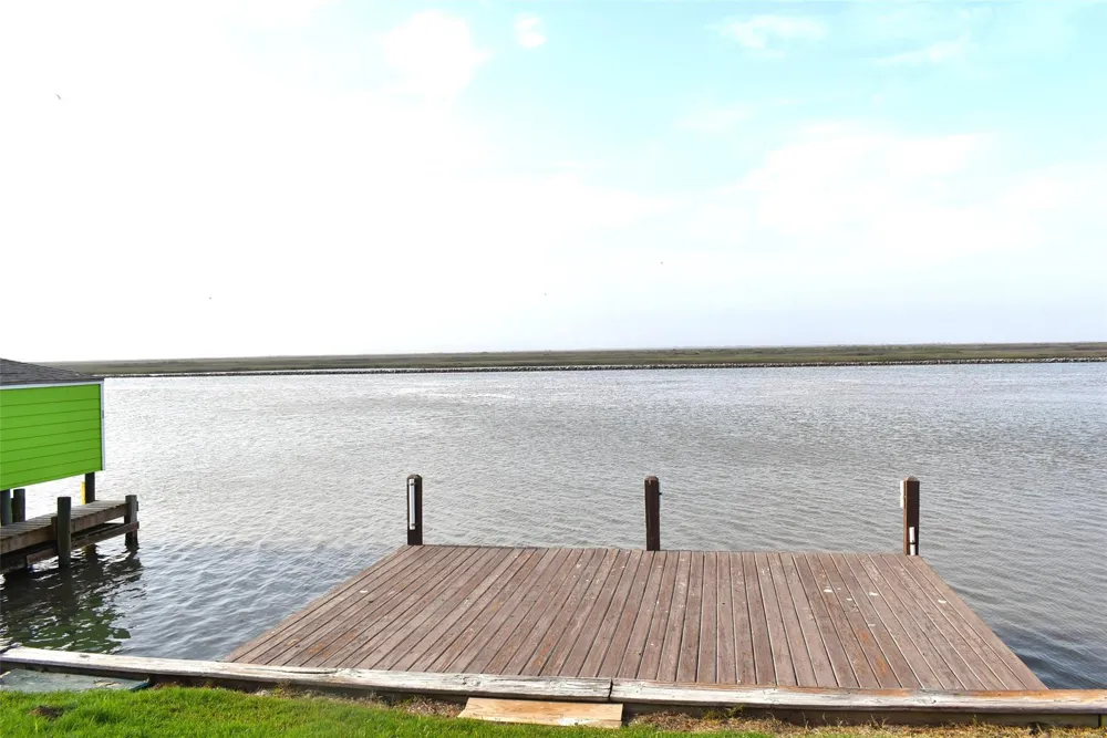 2121 County Road 230 Sargent, TX 77414